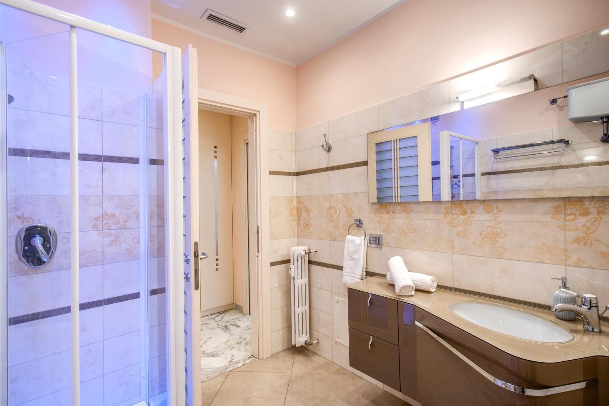 La Dolce Of Via Veneto - Prestigious With Wonderful Terrace In The Historic Center Apartment