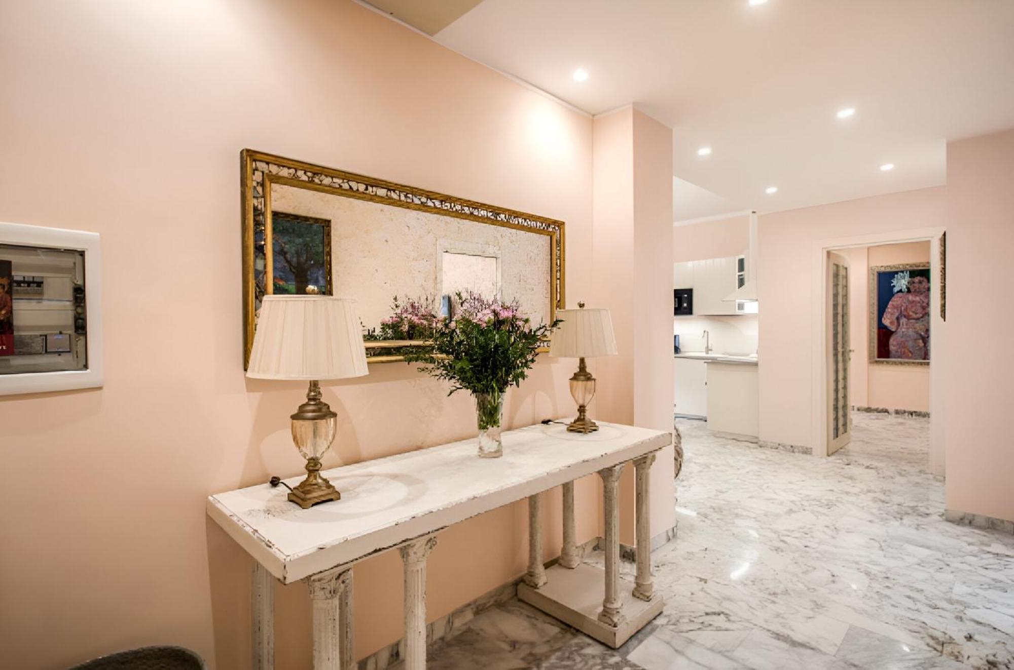 La Dolce Of Via Veneto - Prestigious With Wonderful Terrace In The Historic Center